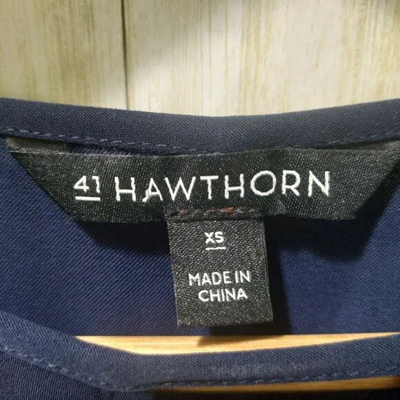 41 Hawthorn Navy Blue Blouse W/ Eyelet Sleeve Detail Size XS - Picture 5 of 9